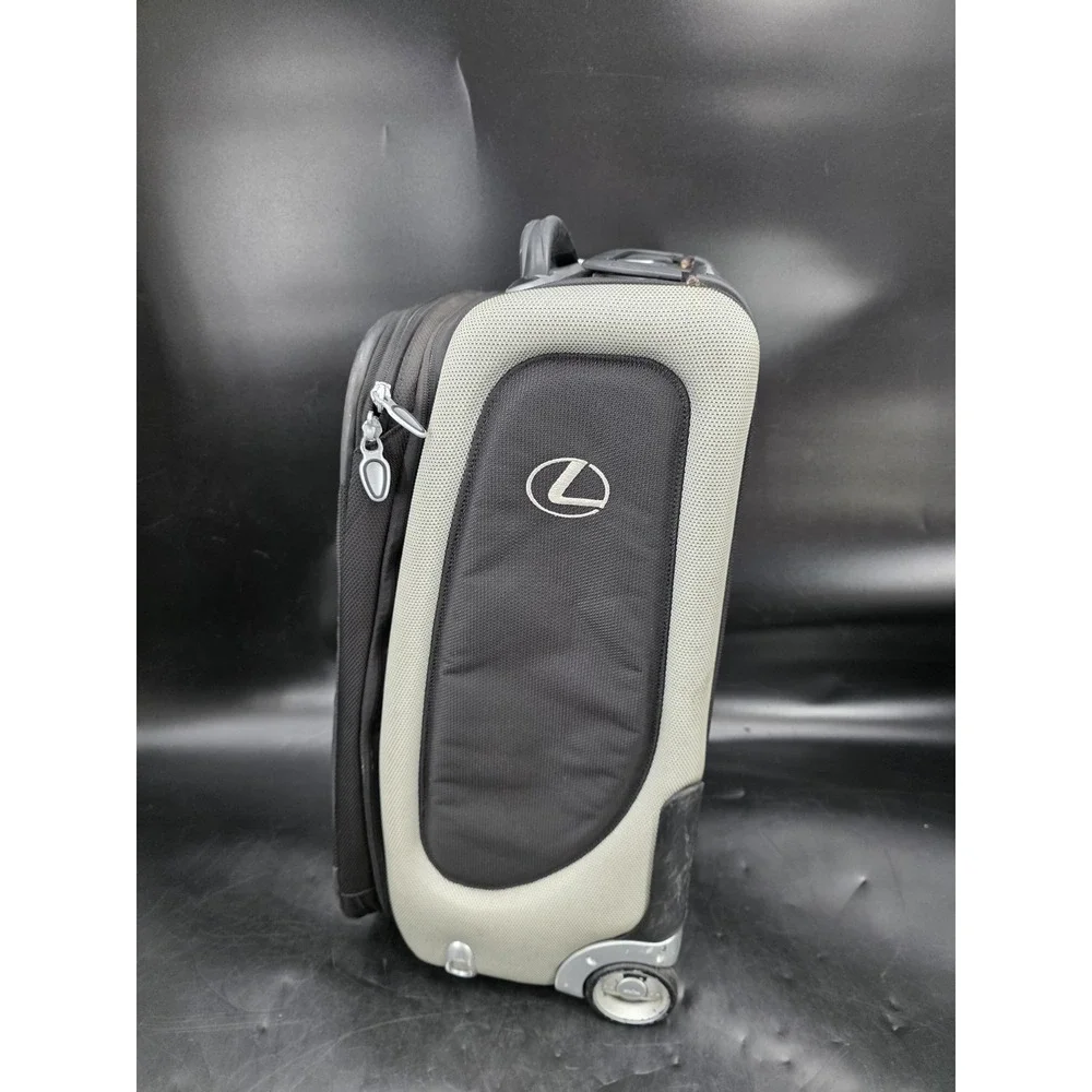 Tumi T3 Suitcase Luggage 2 Wheeled Carry On Limited Edition 22